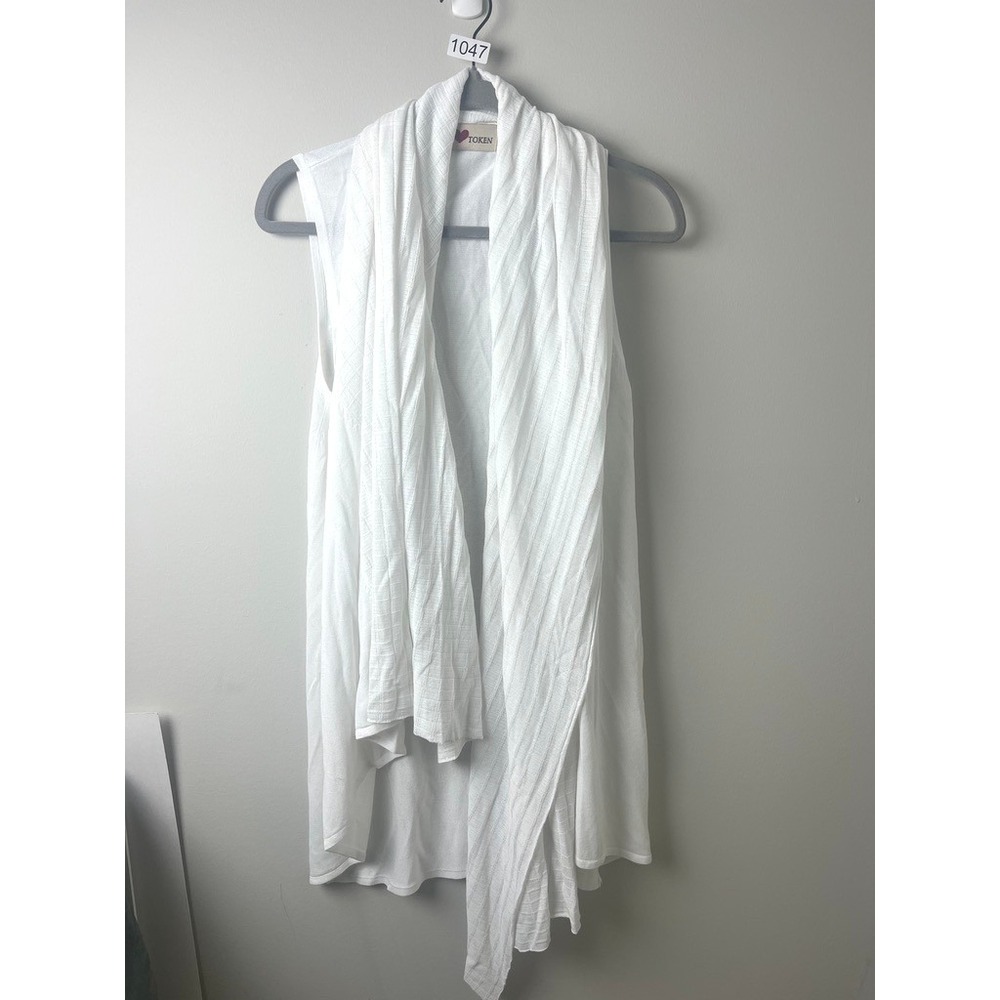 2/$30 Love Token White Draped Open Front Sleeveless Knit Vest Size S